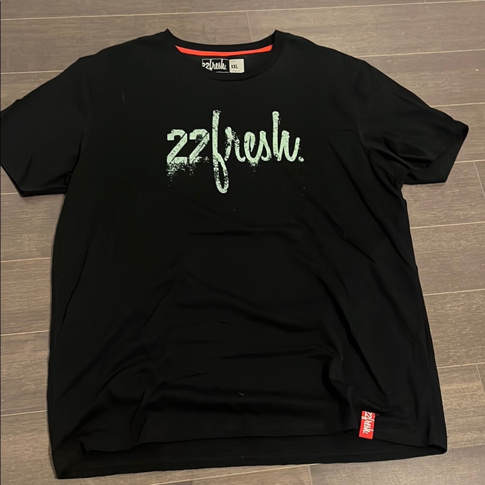 fresh Black Short Sleeve Tee Crew Neck